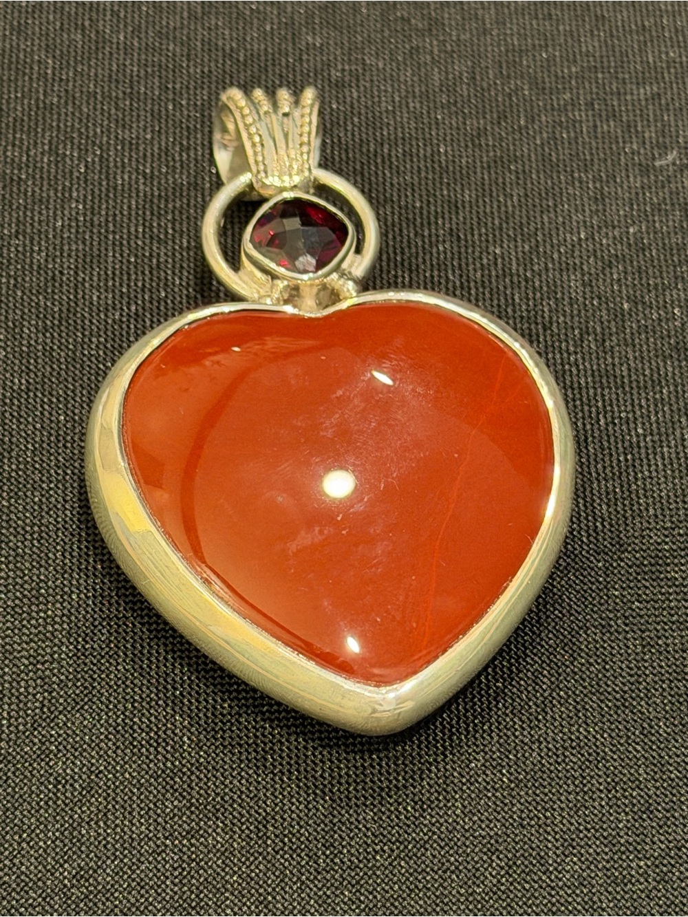 Sajen 925 SS Red Cornelian Heart Pendant Necklace with Garnet Accent! Stunning!